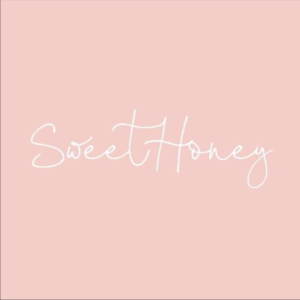 💗Just listed!!💗 Beautiful SweetHoney items!